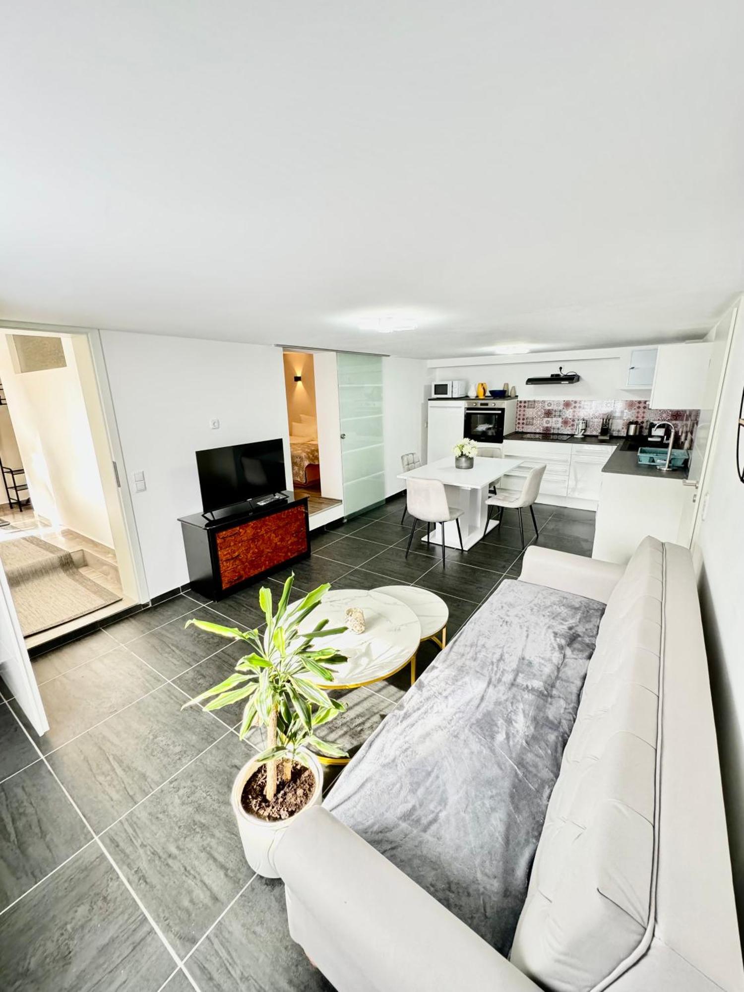 Familie Moisil Villa Daun Exterior foto